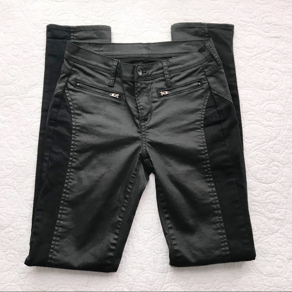 Calvin Klein Coated Paneled Moto Jeans Size 26 / 2